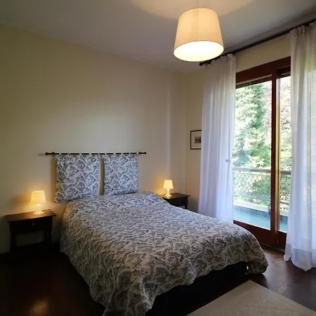 On The Lake Side With A Magnificent View Of The Borromean Islands Apartment *