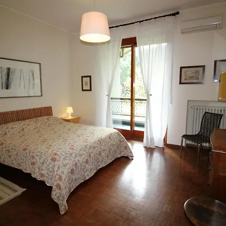 On The Lake Side With A Magnificent View Of The Borromean Islands Appartement