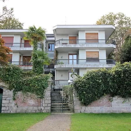 Appartement On The Lake Side With A Magnificent View Of The Borromean Islands *